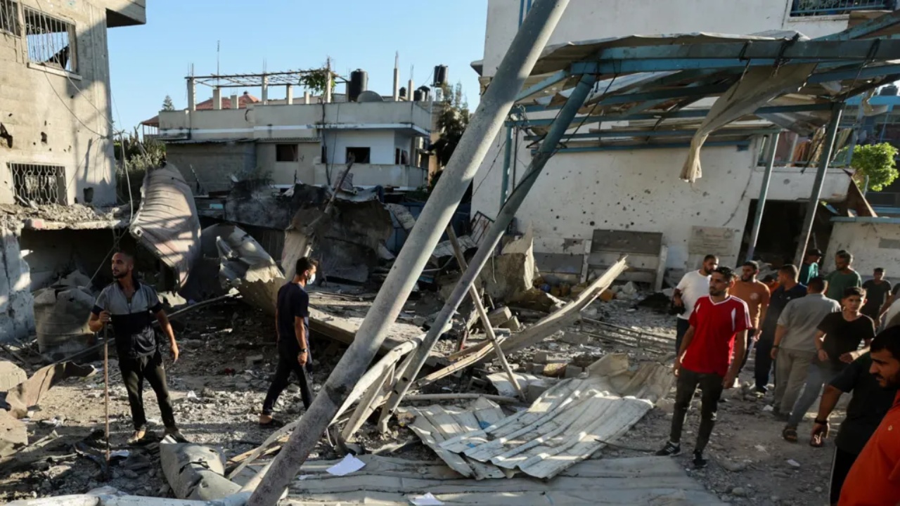 Izraeli sulme ajrore drejt shkollës së OKB-së në Gaza, raportohet për 16 të vdekur dhe dhjetëra të plagosur