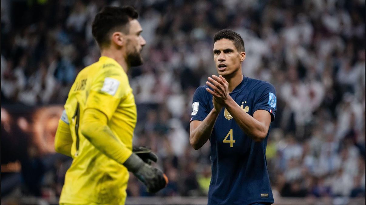 Lloris për tërheqjen nga futbolli të Varane: Jam i trishtuar, ai ka rivolucionarizuar rolin e qendërmbrojtësit