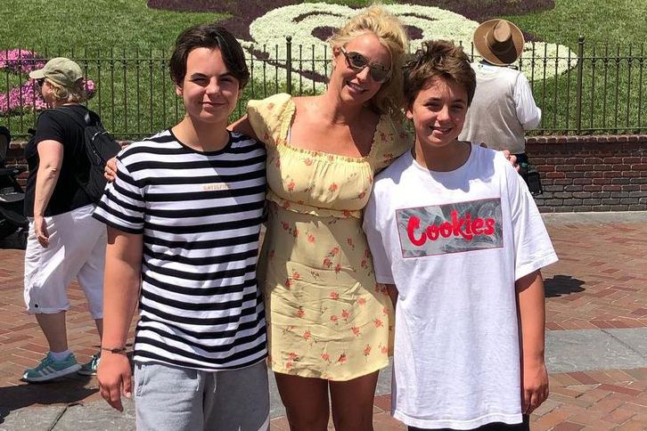 Britney Spears ndan një mesazh të rrallë për djemtë e saj në ditëlindjet e tyre