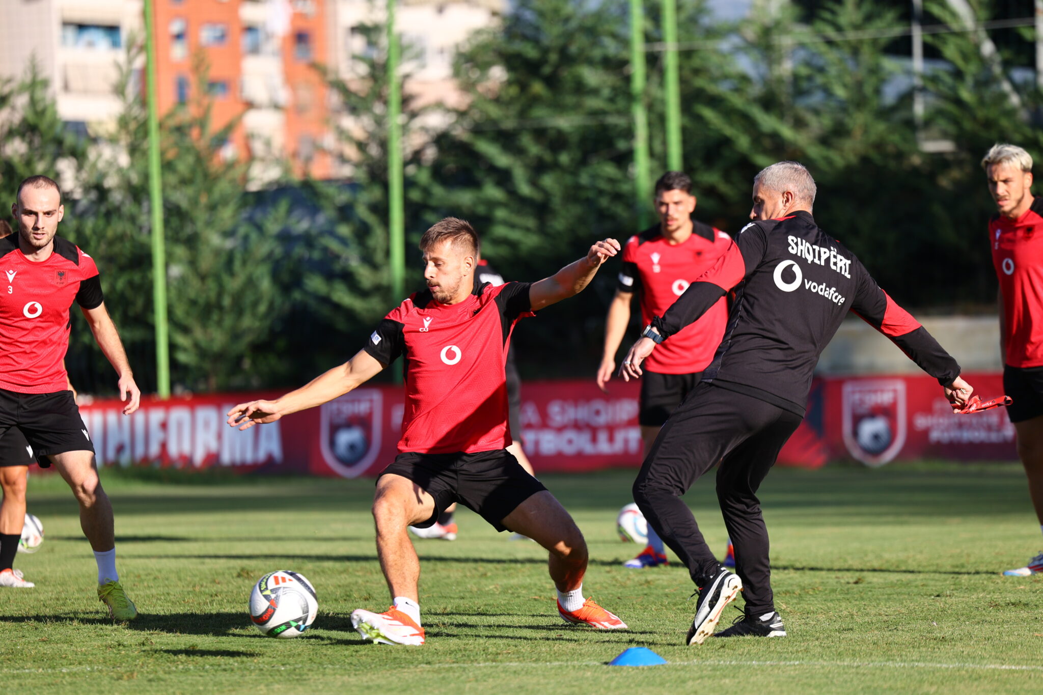 Nations League/ Kombëtarja nis përgatitjet për dy ndeshjet zyrtare të tetorit ndaj Çekisë & Gjeorgjisë