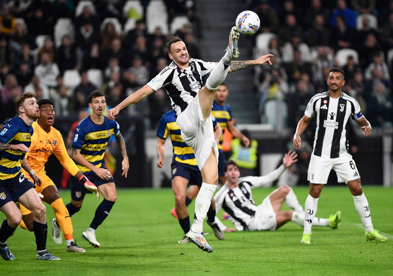 FOTO/ “Zonja e Vjetër” bën “vetëvrasje”, Parma i merr pikë në “Stadium”, Motta pranon limitet (VIDEO)