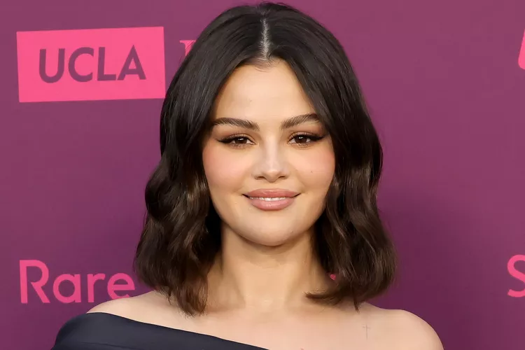 Selena Gomez zbulon se çfarë e bën të ndihet “më e bukur”