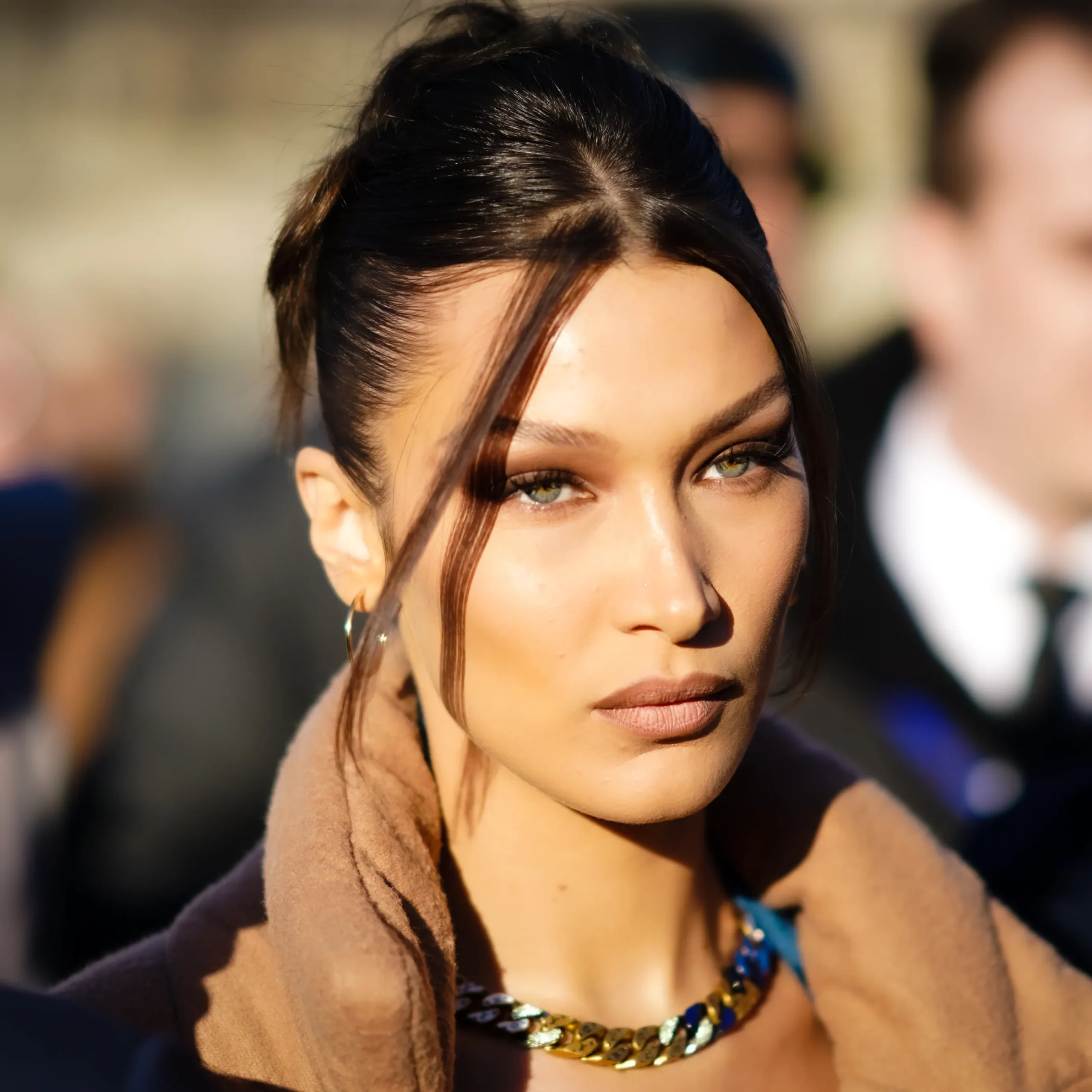 Si rrallëherë, Bella Hadid ndan foto të ëmbla me nënën