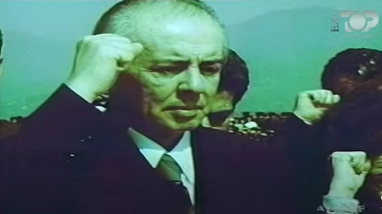 “I vetmi plan ishte do të vritej apo jo Enver Hoxha”/ Fëmijët e udhëheqjes komuniste rrëfejnë misteret e jetës në Bllok