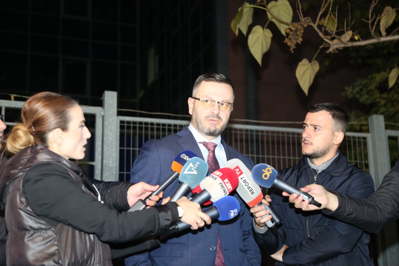 SPAK dërgon për gjykim deputetin socialist Plarent Ndreca dhe 15 zyrtarë për abuzim me tenderat