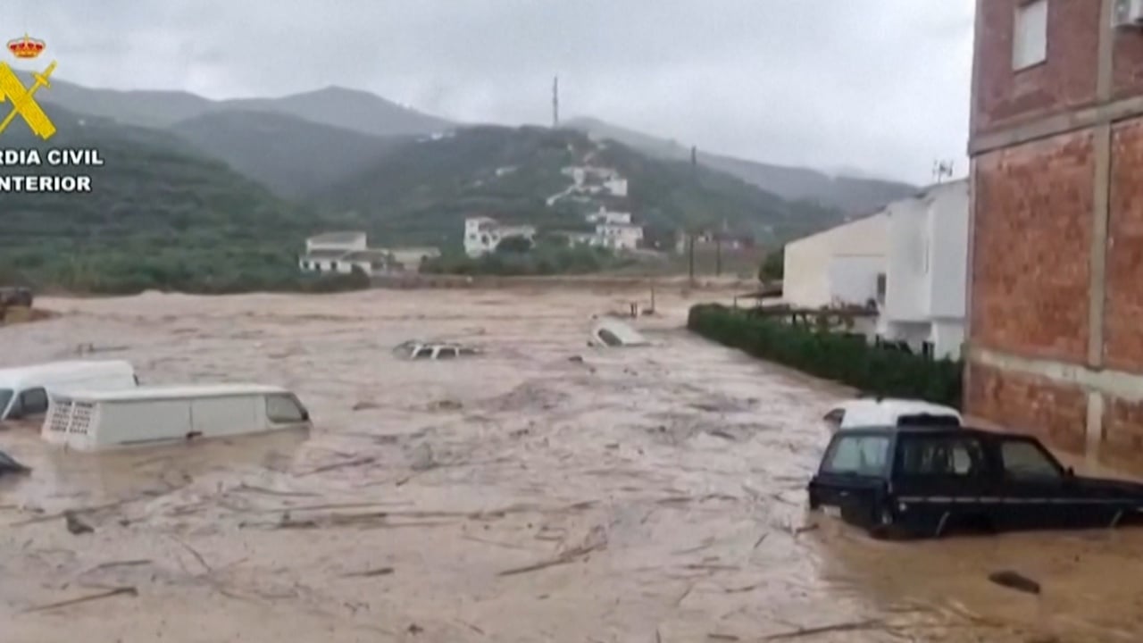 Nuk ka qetësi për Spanjën, qytetet mbulohen nga uji! Vendi nën alarmin e kuq