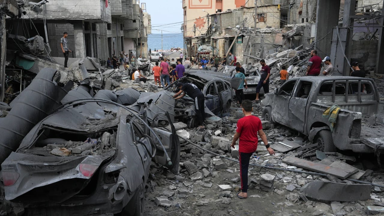 Izraeli luftë me disa fronte! E enjte tmerri, sulme të njëpasnjëshme në Gaza dhe Liban