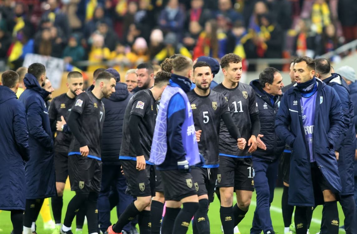 ZYRTARE/ Ndërprerja e ndeshjes në Bukuresht, UEFA merr vendimin për Rumani-Kosovë