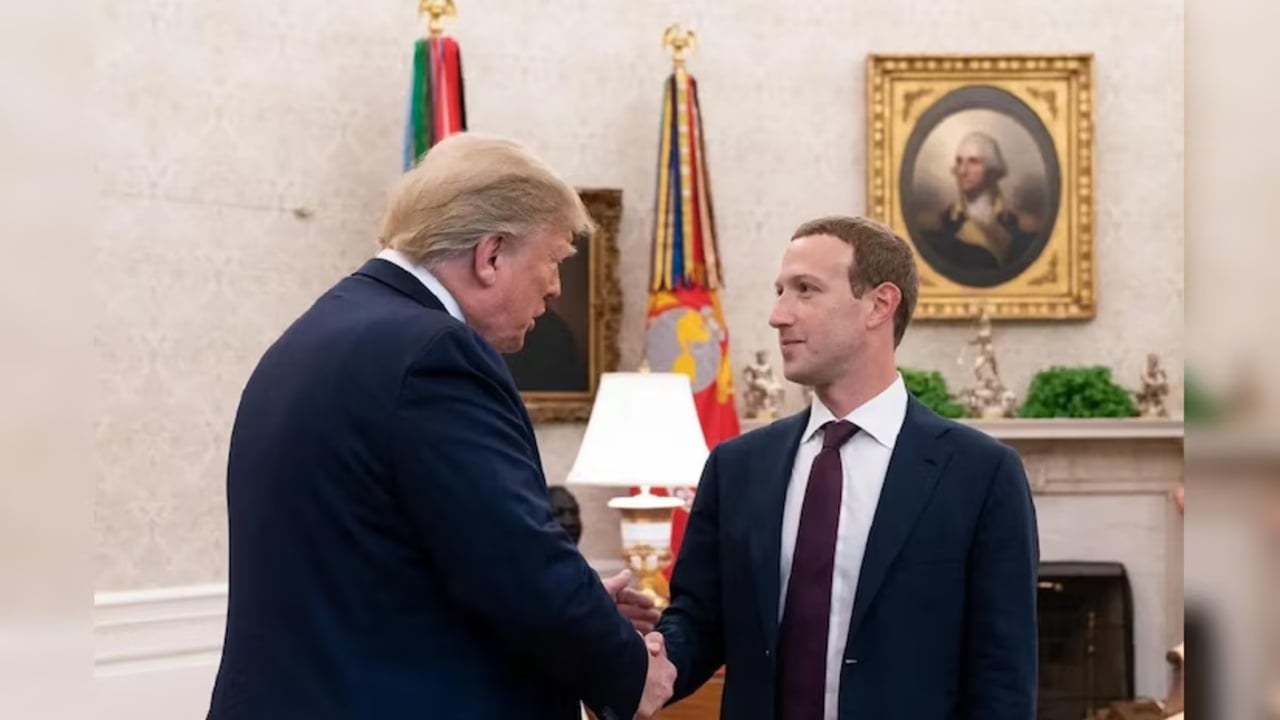 E ndaloi nga Facebook pas trazirave të Kapitolit/ ‘Shkrihen’ akujt mes Trump dhe Zuckerberg, kreu i Meta-s e viziton në Mar-a-Lago