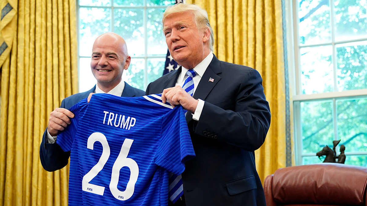 Numri një i FIFA-s përgëzon Trump: Mezi po presim Botërorin 2026!